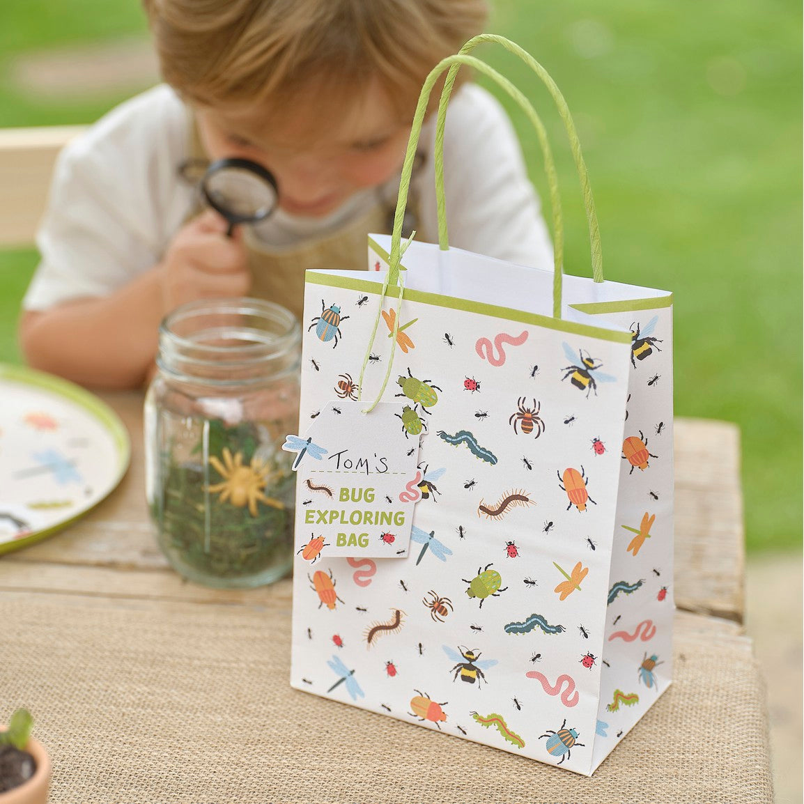 Bug Hunt Party Bags with Magnifying Glasses