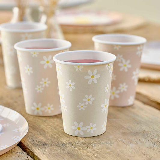 Daisy floral paper cups